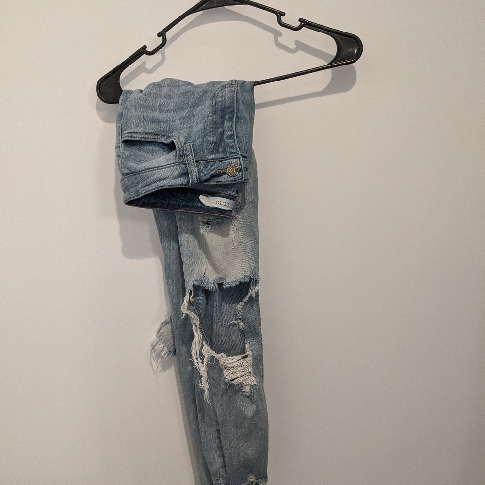 White wash ripped jeans